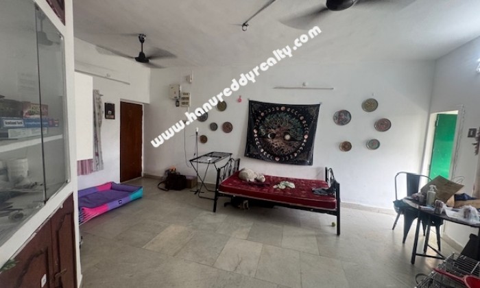 2 BHK Flat for Sale in Thiruvanmiyur
