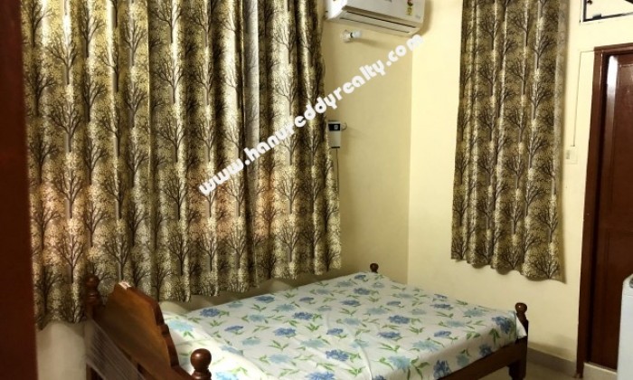 2 BHK Flat for Rent in Raja Annamalaipuram