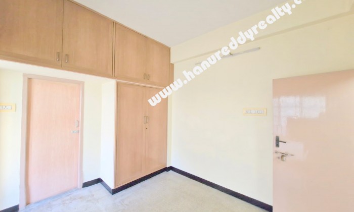 2 BHK Flat for Sale in Alandur