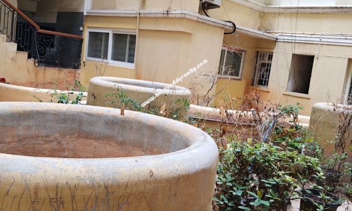3 BHK Flat for Sale in Raja Annamalaipuram