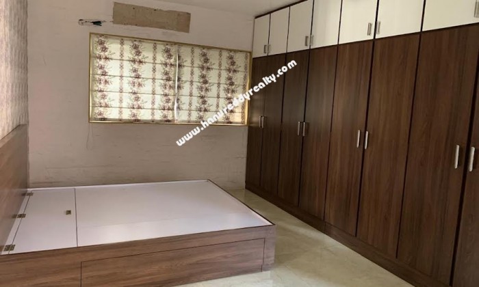 2 BHK Flat for Sale in Koregaon Park