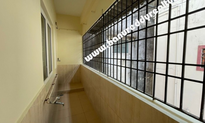 3 BHK Duplex Flat for Sale in Kodambakkam