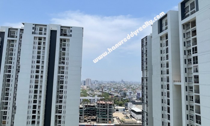 4 BHK Flat for Sale in Koyambedu