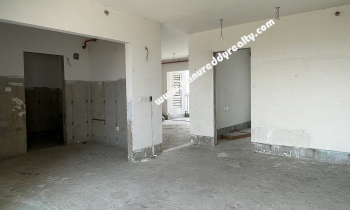 4 BHK Flat for Sale in Koyambedu