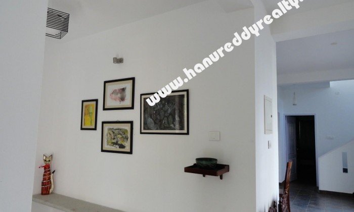 2 BHK Independent House for Rent in Injambakkam