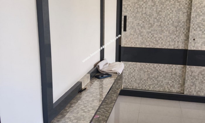 3 BHK Flat for Sale in Hootagalli