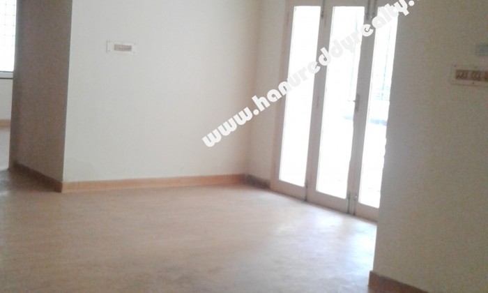 4 BHK Flat for Rent in Adyar