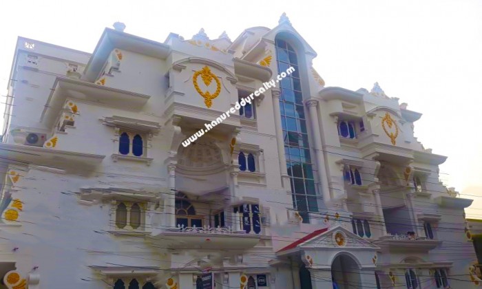 3 BHK Flat for Sale in Race Course