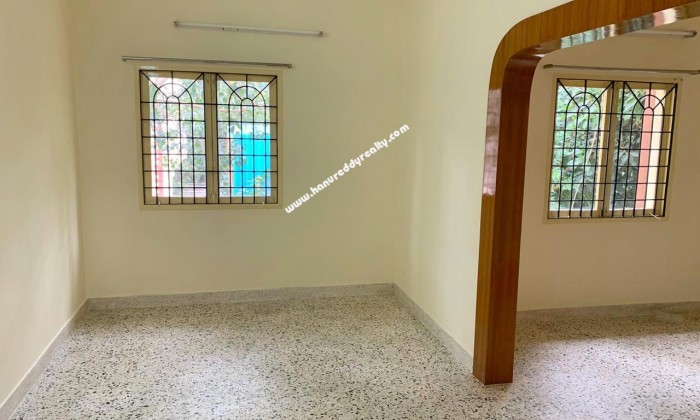 2 BHK Flat for Sale in Mandaveli