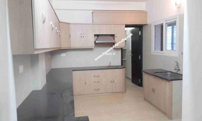 3 BHK Flat for Rent in Raja Annamalaipuram