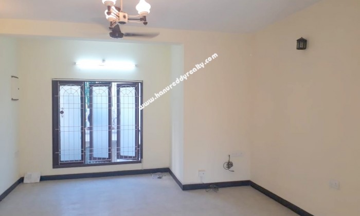 2 BHK Flat for Sale in Shenoy Nagar