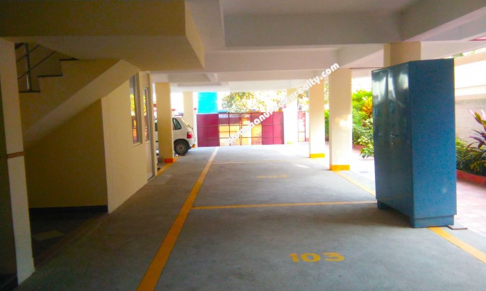 3 BHK Flat for Sale in Saibaba Colony