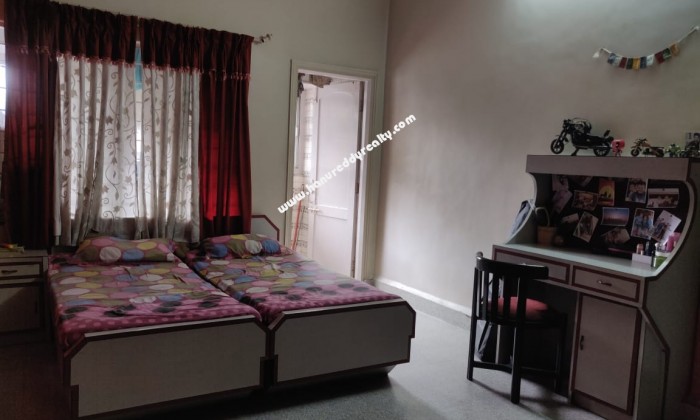 2 BHK Flat for Sale in Camp