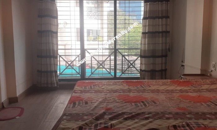 2 BHK Flat for Sale in Wanowarie