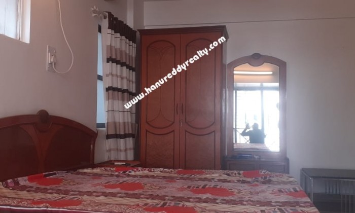 2 BHK Flat for Sale in Wanowarie