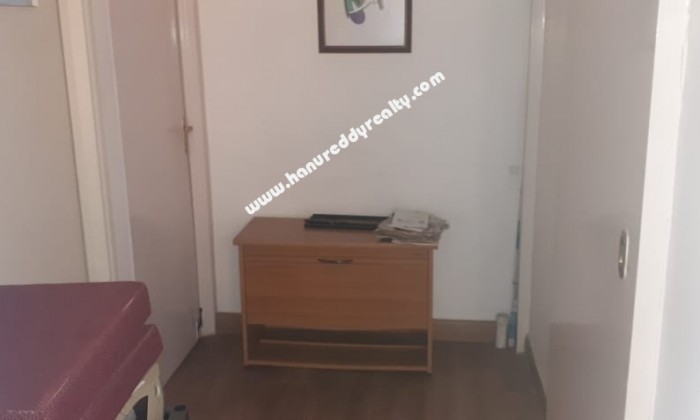 2 BHK Flat for Sale in Wanowarie
