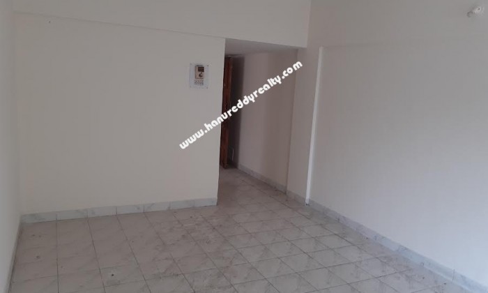 2 BHK Flat for Sale in Wanowarie