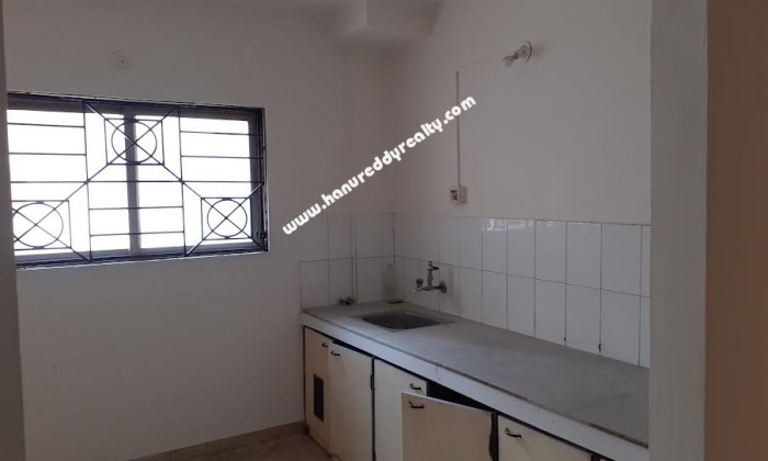 2 BHK Flat for Sale in Wanowarie