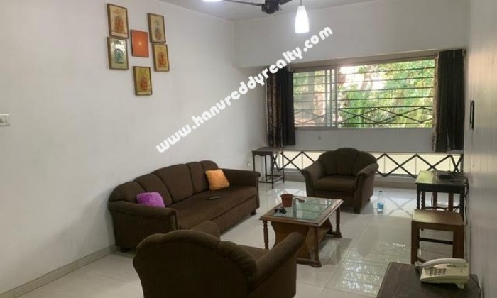 2 BHK Flat for Sale in Boat Club Road