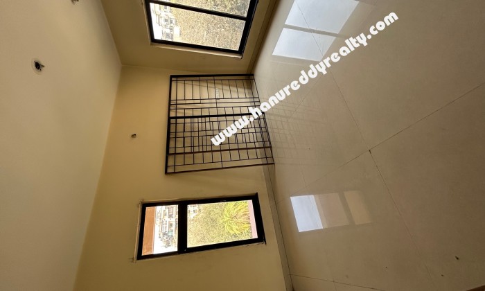 3 BHK Flat for Sale in Wanowarie