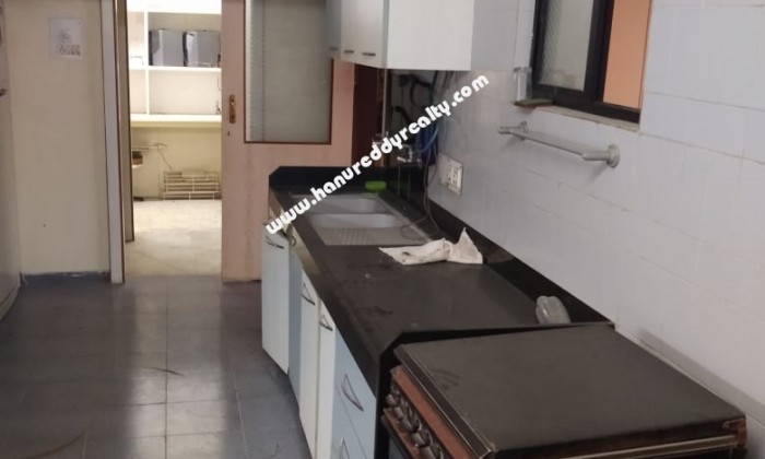 4 BHK Flat for Sale in Boat Club Road