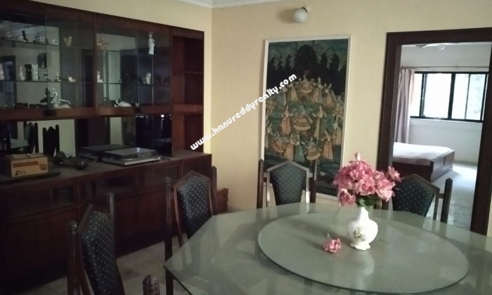 4 BHK Flat for Sale in Boat Club Road
