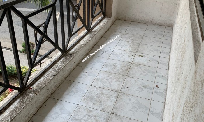 3 BHK Flat for Sale in Wanowarie